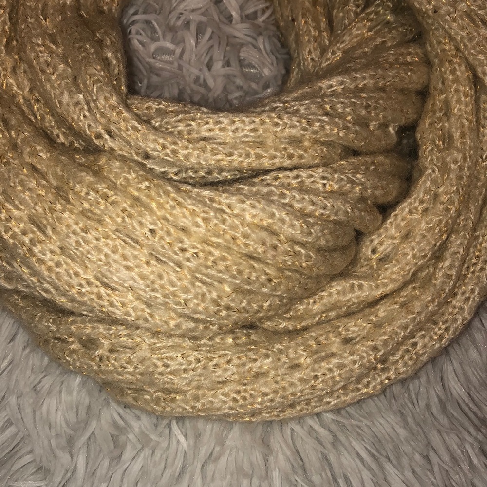 Infinity scarf - Picture 2 of 6